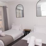 Rooms 7: Two-Bedroom Apartment