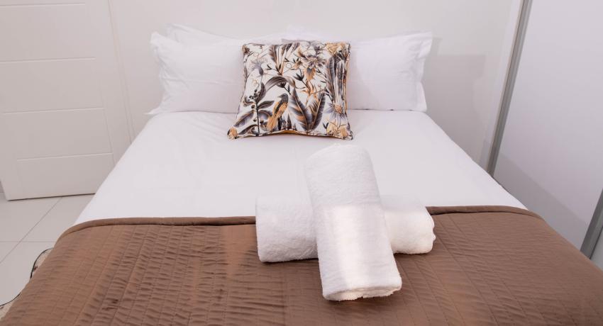 Rooms 8: Two-Bedroom Apartment